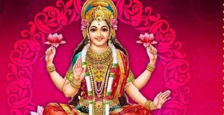 lakshmi mata ki pooja diwali par kis parkar ki jati hai 